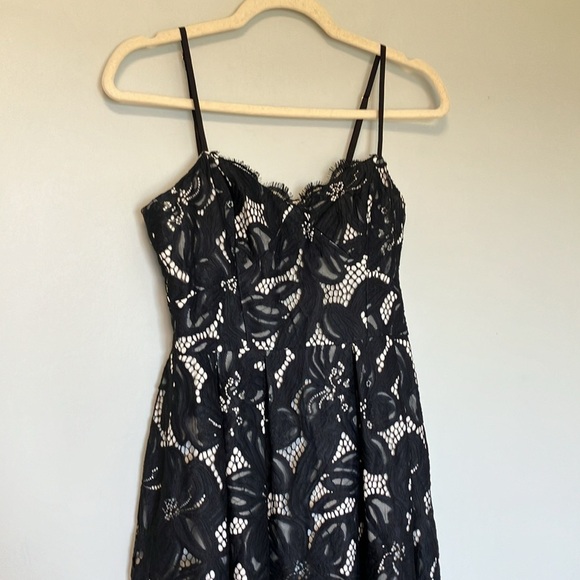 Lilly Pulitzer Black and White Lace Dress - Picture 2 of 7